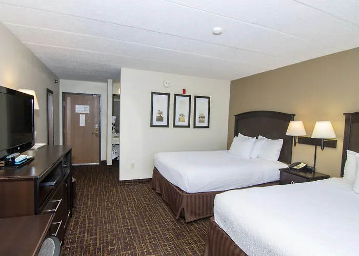 Hotel Americinn By Wyndham Peoria