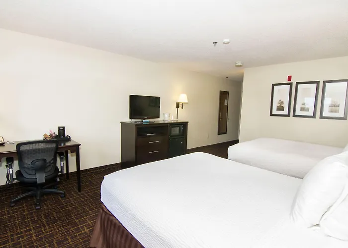 Hotel Americinn By Wyndham Peoria